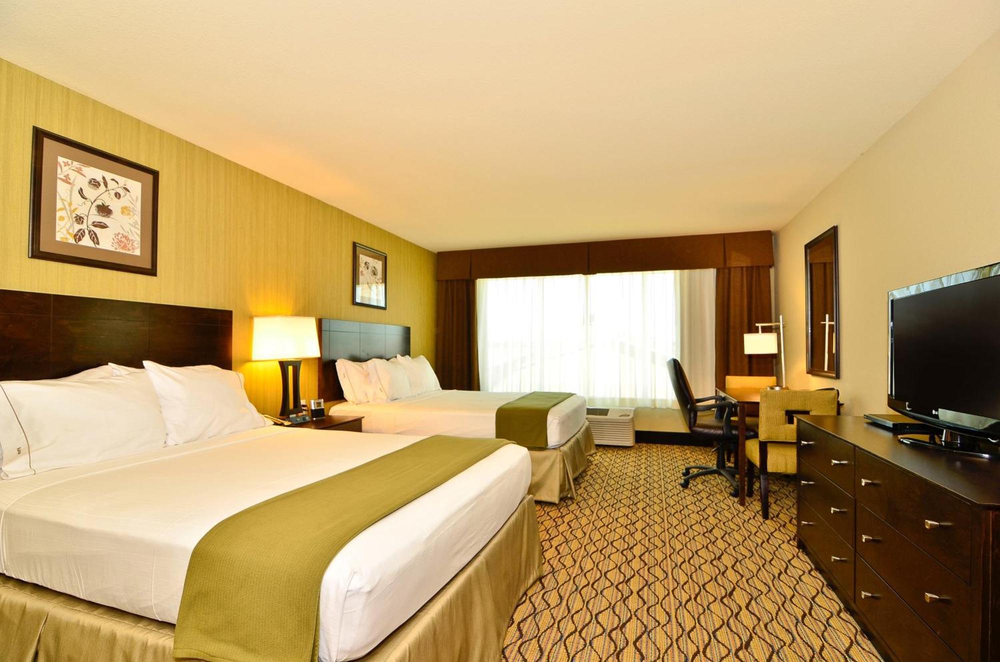 Holiday Inn Express & Suites - Williston By Ihg Exteriör bild